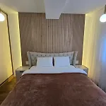 Lux Maya 1 Apartment *