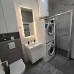 Lux Maya 1 Apartment